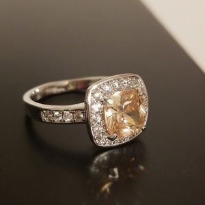 Fragrant jewels ring